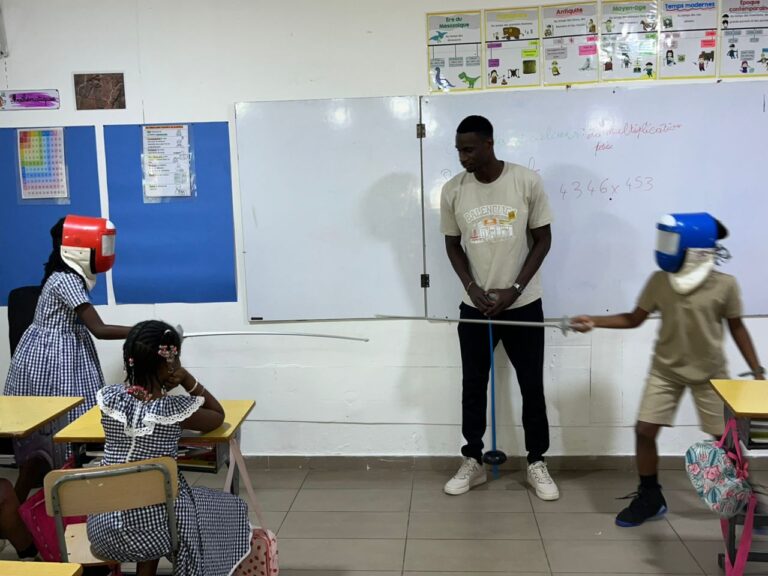 Activité périscolaire : L’escrime : Plus qu’un sport, une école de la vie.